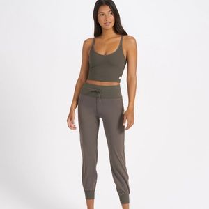 Daily Jogger in Oregano